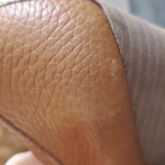 COPY - Size 6 Tory Burch wedges - Picture 7 of 8